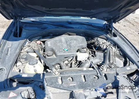 2012 BMW 528I xDrive z USA, uszkodzony, nr VIN WBAXH5C58CDW03798